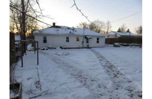 111 S Palmatory St, Horicon, WI 53032