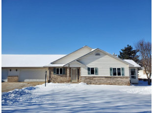 8 Fairview Tr 8 Waunakee, WI 53597