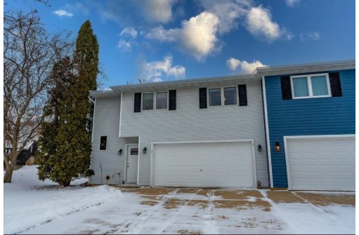 3 Bahr Circle, Madison, WI 53719