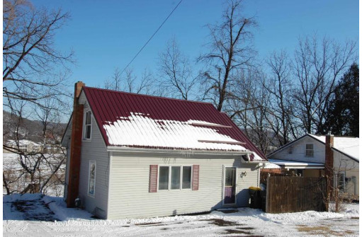 313 N Grove St, Richland Center, WI 53581