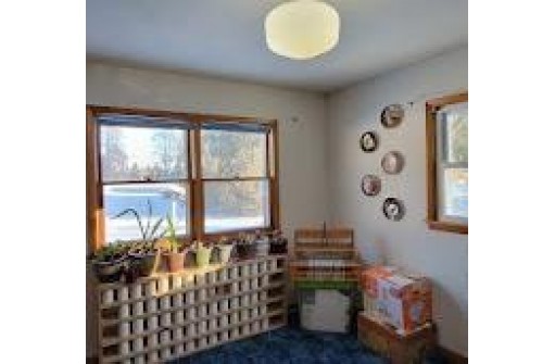 111 E Hamblett St, Orfordville, WI 53576