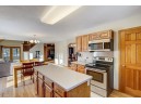 116 Fairbrook Dr, Waunakee, WI 53597