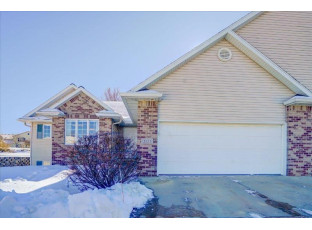 3135 Selkirk Dr Sun Prairie, WI 53590