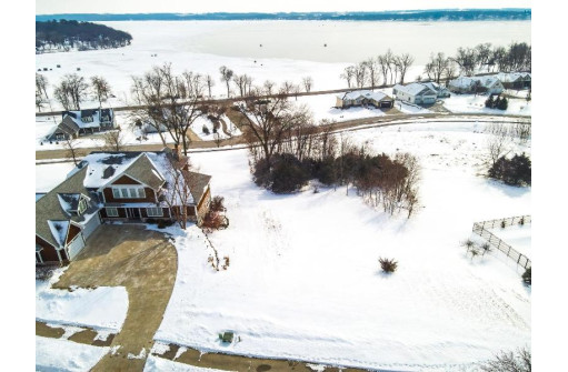 447 Bluff St, Green Lake, WI 54941