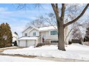 1904 Manchester Xing, Waunakee, WI 53597