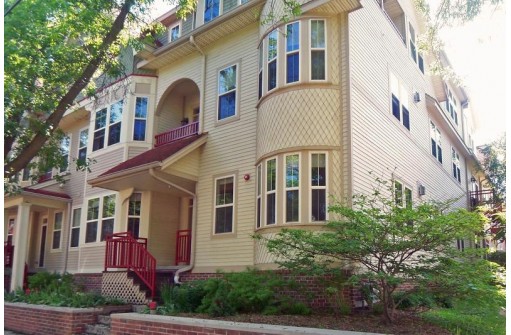 1037 Williamson St 204, Madison, WI 53703