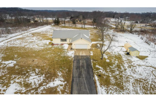 W1525 Rose Ln, Brodhead, WI 53520