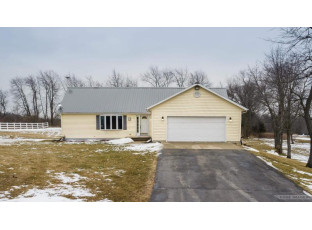 W1525 Rose Ln Brodhead, WI 53520