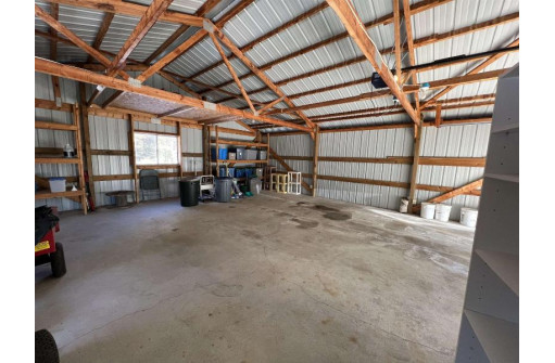 W5574 Deer Park Dr, New Lisbon, WI 53950