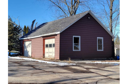 N1807 S Main St, Fort Atkinson, WI 53538-9317