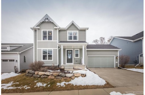 10122 Rustling Birch Rd, Verona, WI 53593