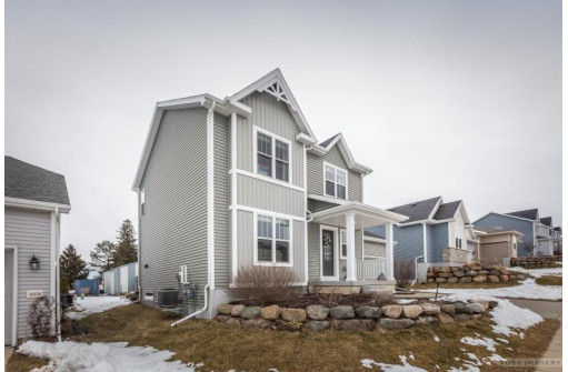 10122 Rustling Birch Rd, Verona, WI 53593