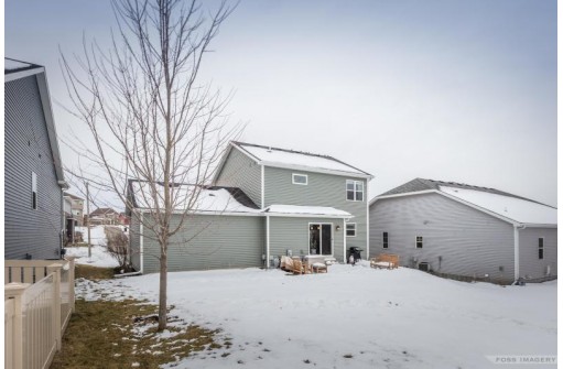 10122 Rustling Birch Rd, Verona, WI 53593