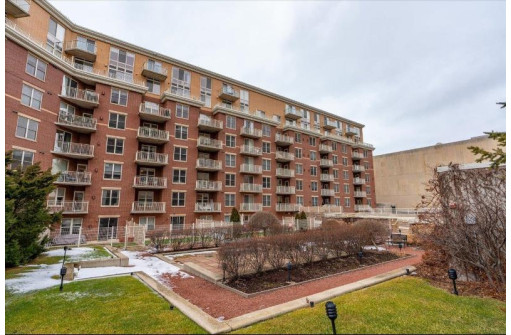 333 W Mifflin St 8110, Madison, WI 53703