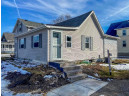 448 E Oak St, Juneau, WI 53039