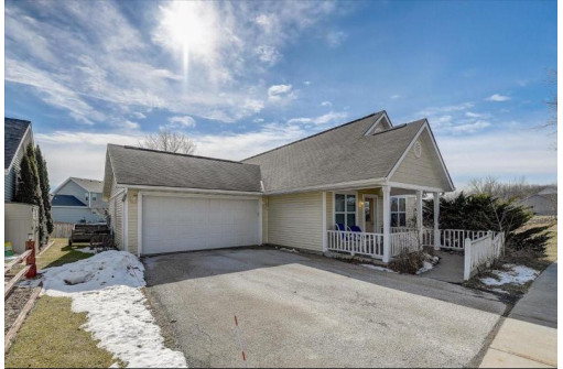 803 Robin Dr, Sun Prairie, WI 53590