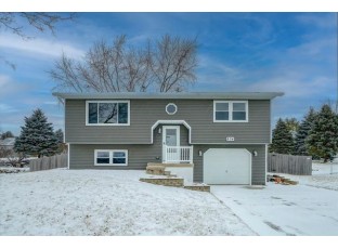 804 Acker Pky DeForest, WI 53532