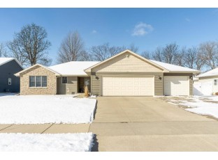 4271 Huntinghorne Dr Janesville, WI 53546