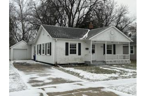 7033 South Ave, Middleton, WI 53562