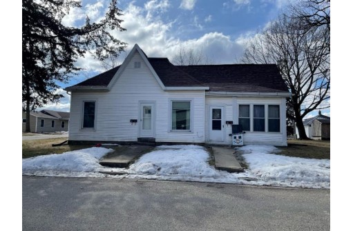 313 E Merrimac St, Dodgeville, WI 53533