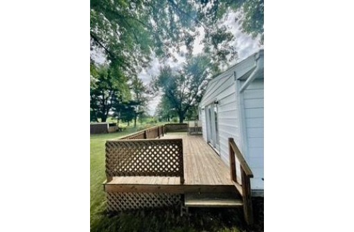 3204 W B-R Townline Rd, Beloit, WI 53511-9010