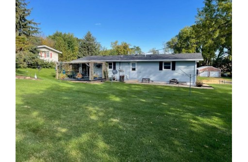 315 W North St, Dodgeville, WI 53533