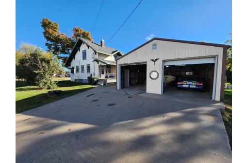 1300 W Maple St, Lancaster, WI 53813