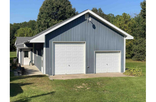 W8998 County Road A, New Lisbon, WI 53950