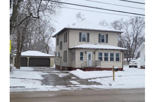 11 W Madison Ave, Milton, WI 53563