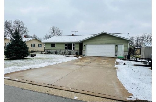 906 Elm St, Argyle, WI 53504