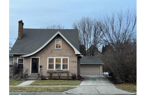 1147 E Court Street, Janesville, WI 53545