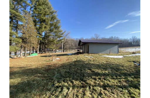 1736 County Road  W, Mineral Point, WI 53565