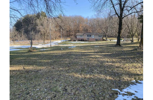 1736 County Road  W, Mineral Point, WI 53565