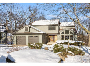 5844 Park Hill Cir Fitchburg, WI 53711