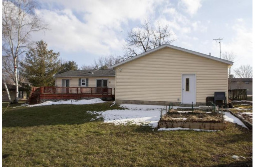 12 Simonson Blvd, Deerfield, WI 53531