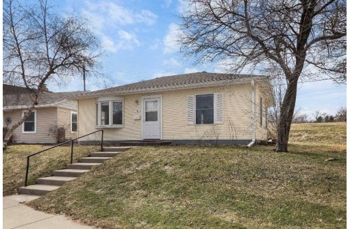 19 Craig Ave, Madison, WI 53705