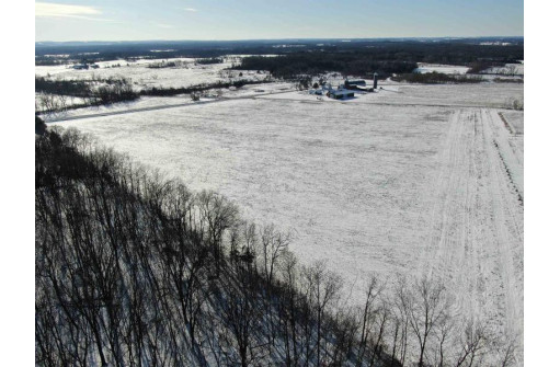 20AC County Road X, Portage, WI 53901