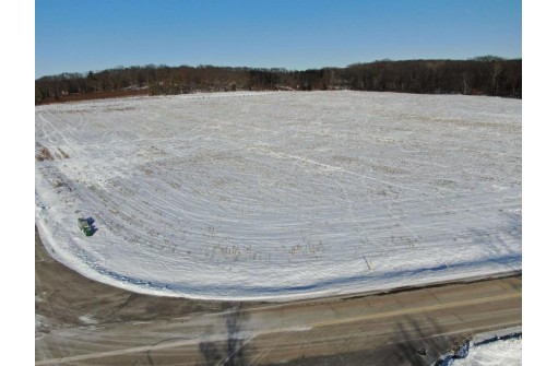 20AC County Road X, Portage, WI 53901