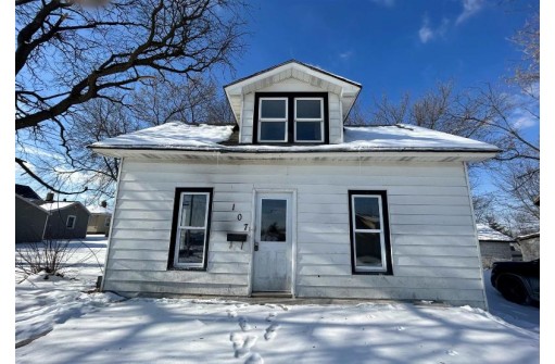 107 Clark St, Tomah, WI 54660