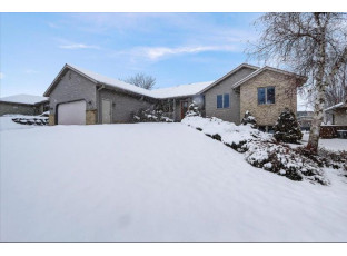 1303 Spahn Dr Waunakee, WI 53597