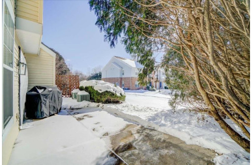 2999 Holborn Cir, Madison, WI 53718