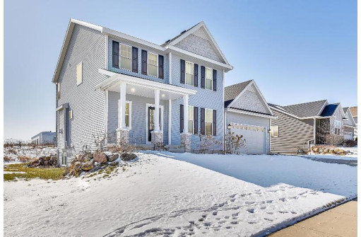 5425 Quiet Stone Dr, Fitchburg, WI 53711