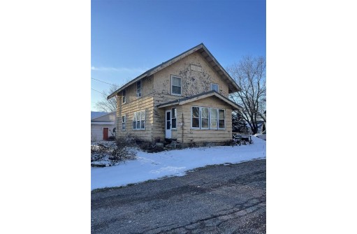 S7997 Maple Park Rd, Prairie Du Sac, WI 53578