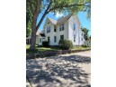 439 S Ludington St, Columbus, WI 53925