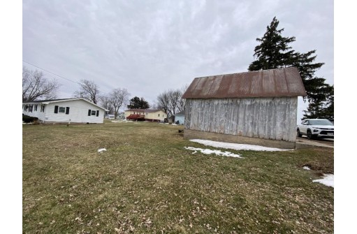 511 7th St, Mineral Point, WI 53565