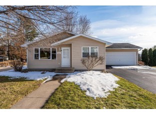 615 Naragansett Ave Baraboo, WI 53913