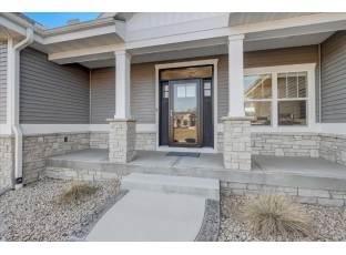 6837 Karolina Way Sun Prairie, WI 53532