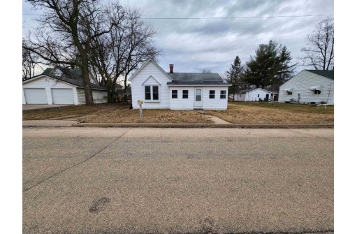 111 N Ohio St, Muscoda, WI 53573