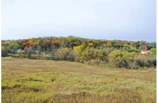 5.95 ACRES Hwy 92, Mount Horeb, WI 53572