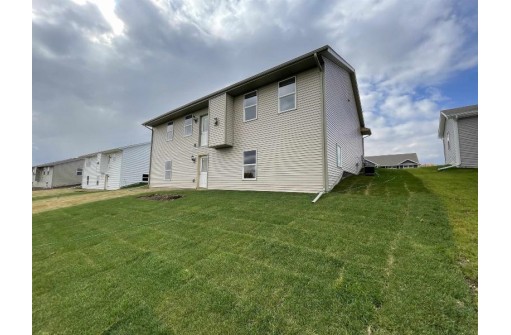 3210 Guinness Dr, Janesville, WI 53546